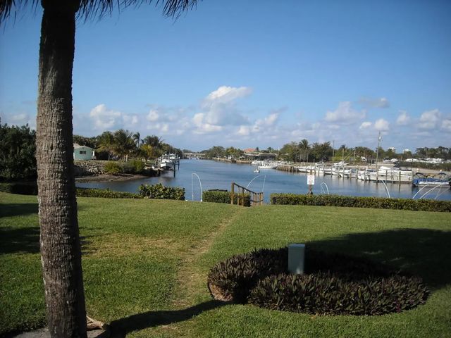 3 of 30 - 725 Hummingbird Way #210, North Palm Beach, FL