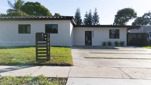 3 of 18 - 15411 Ne 10th Avenue, North Miami Beach, FL