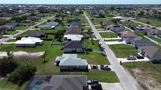 2713 Nw 5th Terrace, Cape Coral