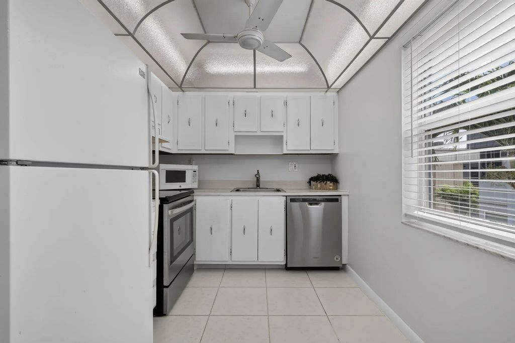 40 Burgundy A, Delray Beach