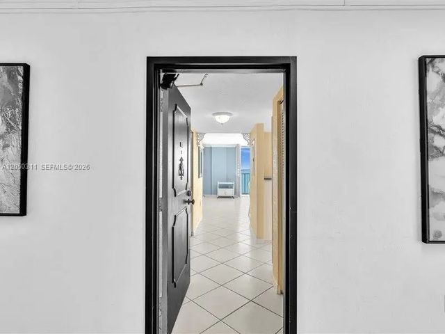 9273 Collins Avenue #1010, Surfside
