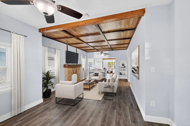2 of 36 - 1006 S M Street, Lake Worth Beach, FL