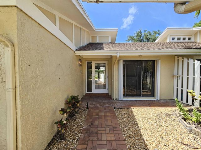 3 of 30 - 17200 Fownes Crescent, Jupiter, FL
