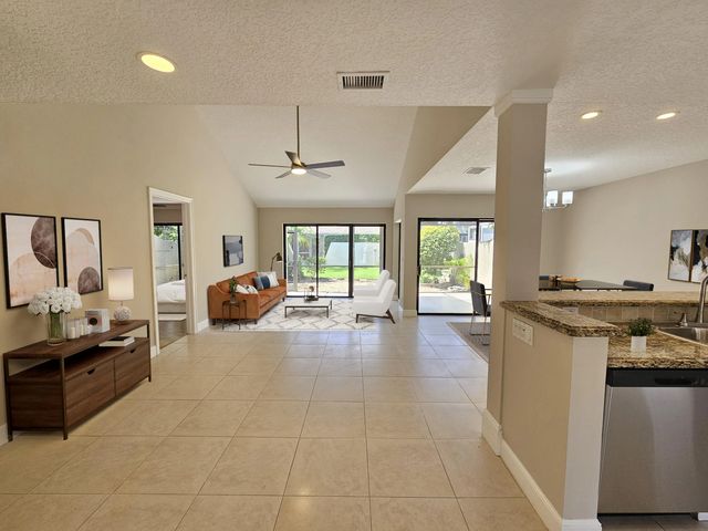 4 of 30 - 17200 Fownes Crescent, Jupiter, FL
