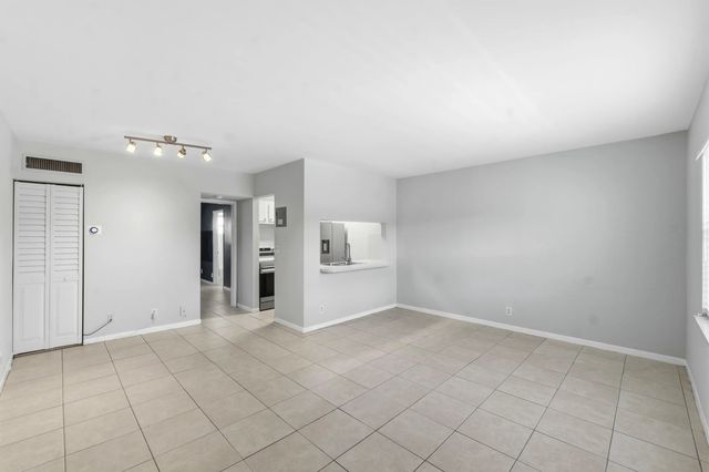 3 of 20 - 1470 N Dixie Highway #43, Fort Lauderdale, FL