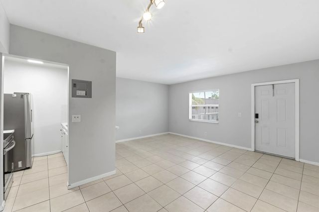 5 of 20 - 1470 N Dixie Highway #43, Fort Lauderdale, FL