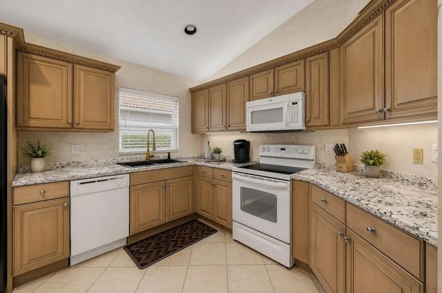 4 of 11 - 9576 Taormina Street, Lake Worth, FL