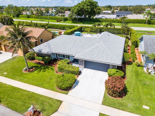 5071 Whitewood Way, Lake Worth