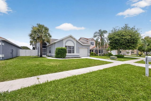 3 of 52 - 3871 Circle Lake Drive, West Palm Beach, FL