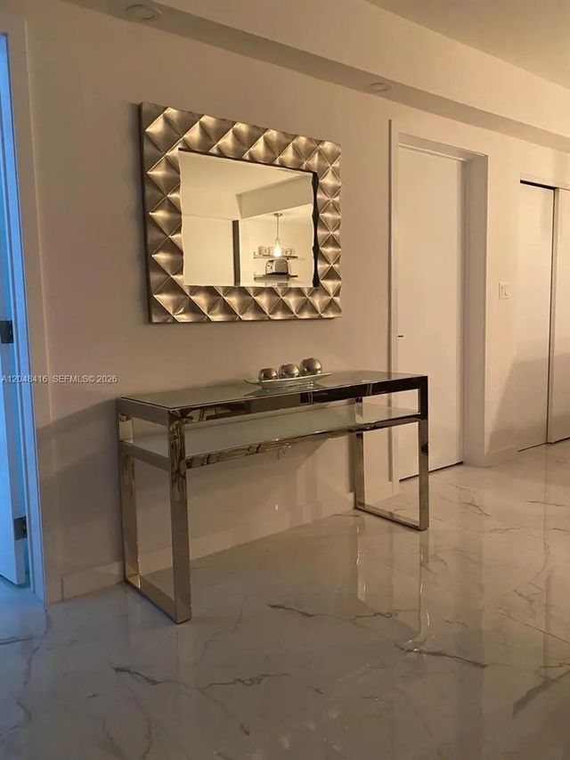 3 of 57 - 5601 Collins Avenue #722, Miami Beach, FL