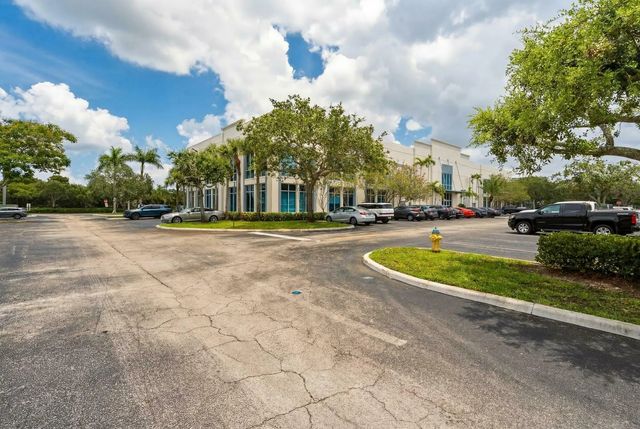 4 of 21 - 2000 Nw 150th Avenue #1110, Pembroke Pines, FL