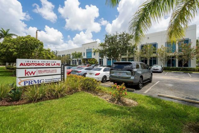 5 of 21 - 2000 Nw 150th Avenue #1110, Pembroke Pines, FL