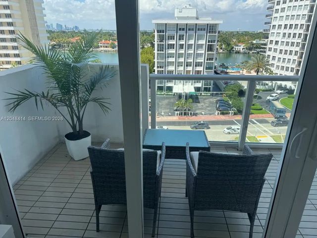 5601 Collins Avenue #823, Miami Beach