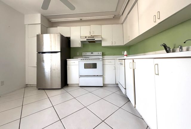 4 of 11 - 10382 Nw 24th Place #104, Sunrise, FL