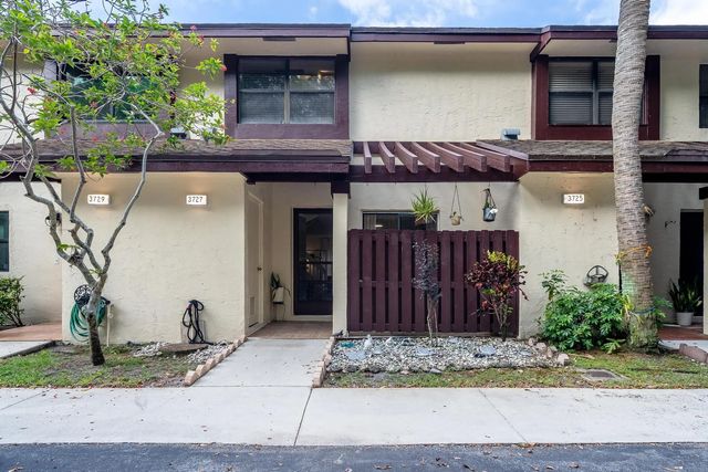 3727 Carambola Circle N #2823, Coconut Creek