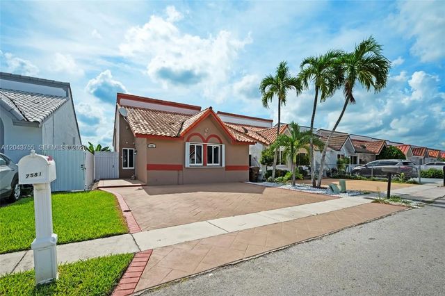 7581 W 29th Way, Hialeah