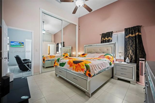 3 of 25 - 7581 W 29th Way, Hialeah, FL