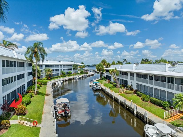 1864 Sw Palm City Road #unit 103, Stuart