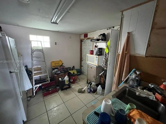 4 of 22 - 5720 W Hallandale Beach Boulevard, West Park, FL