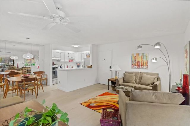 9930 S Belfort Circle #105, Tamarac