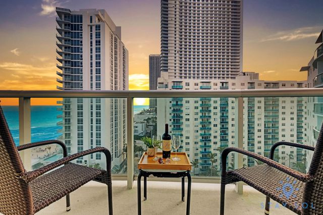 3 of 21 - 3901 S Ocean Drive #14k, Hollywood, FL