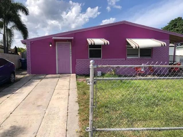 1052 W 26th  Street, Riviera Beach