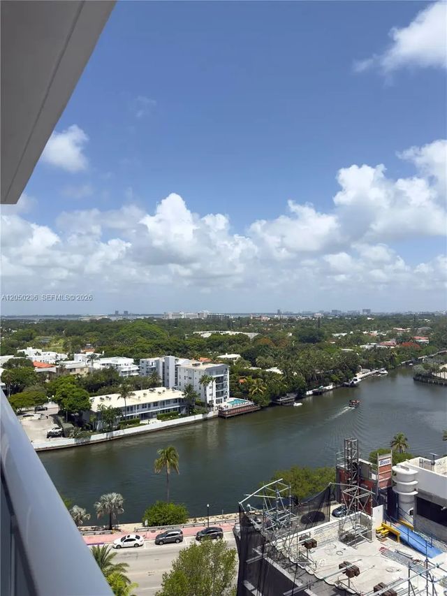 3 of 12 - 2401 Collins Avenue #1612, Miami Beach, FL