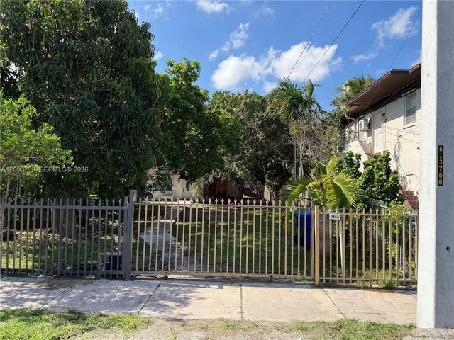 3555 Sw 23rd Street, Miami