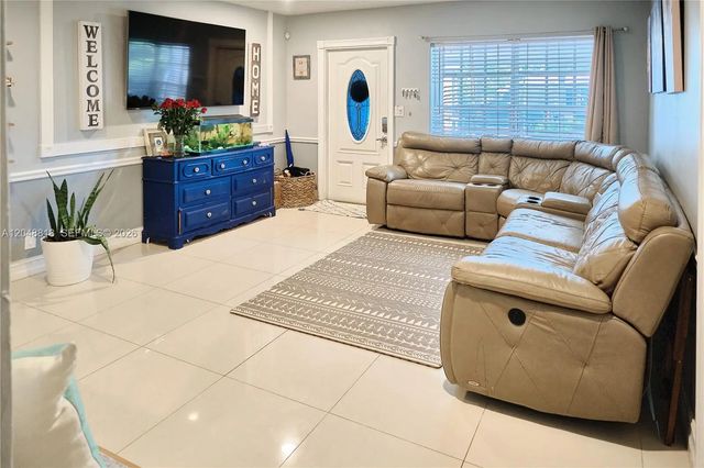 4 of 22 - 5417 Ne 4th Terrace, Oakland Park, FL
