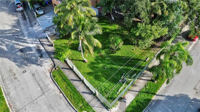 2 of 13 - 280 Nw 33rd Street, Miami, FL