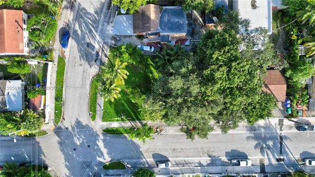 5 of 13 - 280 Nw 33rd Street, Miami, FL