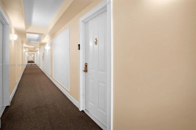 4 of 22 - 5091 Nw 7th Street #ts-11, Miami, FL