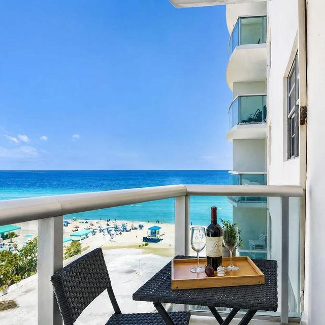3801 S Ocean Drive #8b, Hollywood