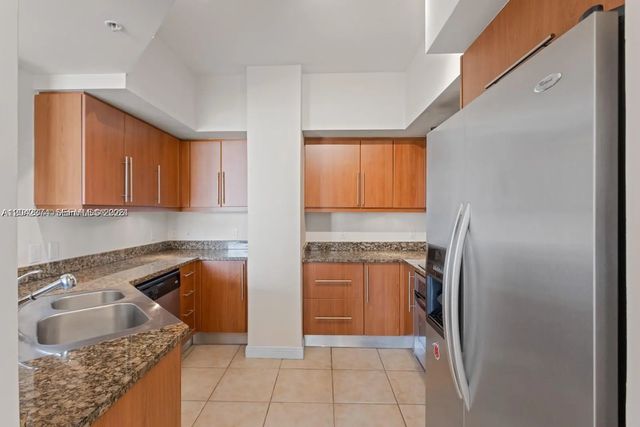 5 of 46 - 888 S Douglas Road #1405, Coral Gables, FL