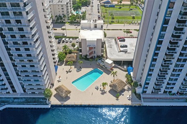 5 of 40 - 1500 S Ocean Drive #6f, Hollywood, FL