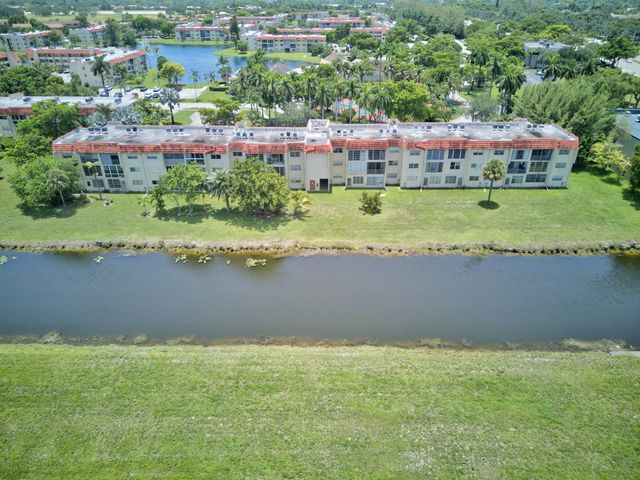 3 of 36 - 8101 N Sunrise Lakes Drive N #112, Sunrise, FL