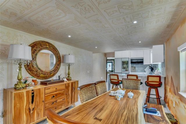 6575 Sw 39th Terrace, Miami