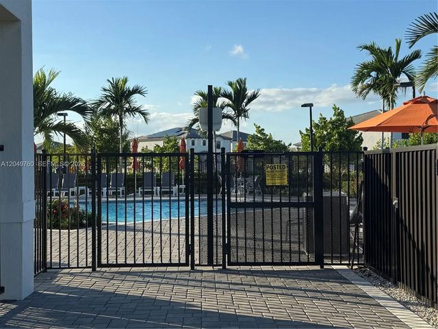 4 of 16 - 28581 Sw 132nd Court, Homestead, FL