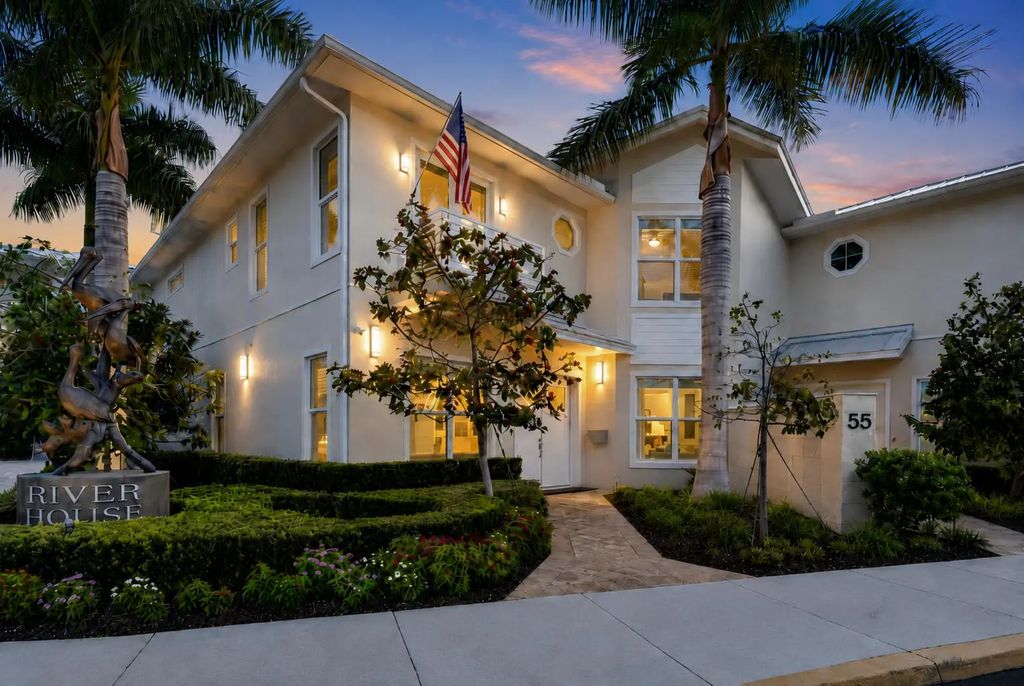 55 Se Seminole Street #a, Stuart