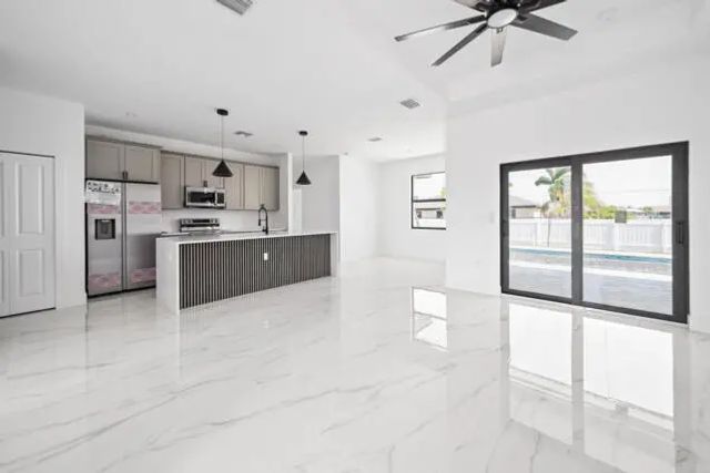 2511 Nw 7th Street, Cape Coral