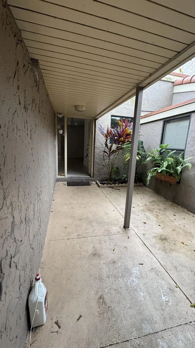5 of 53 - 802 Saint Andrews Road #15, Hollywood, FL