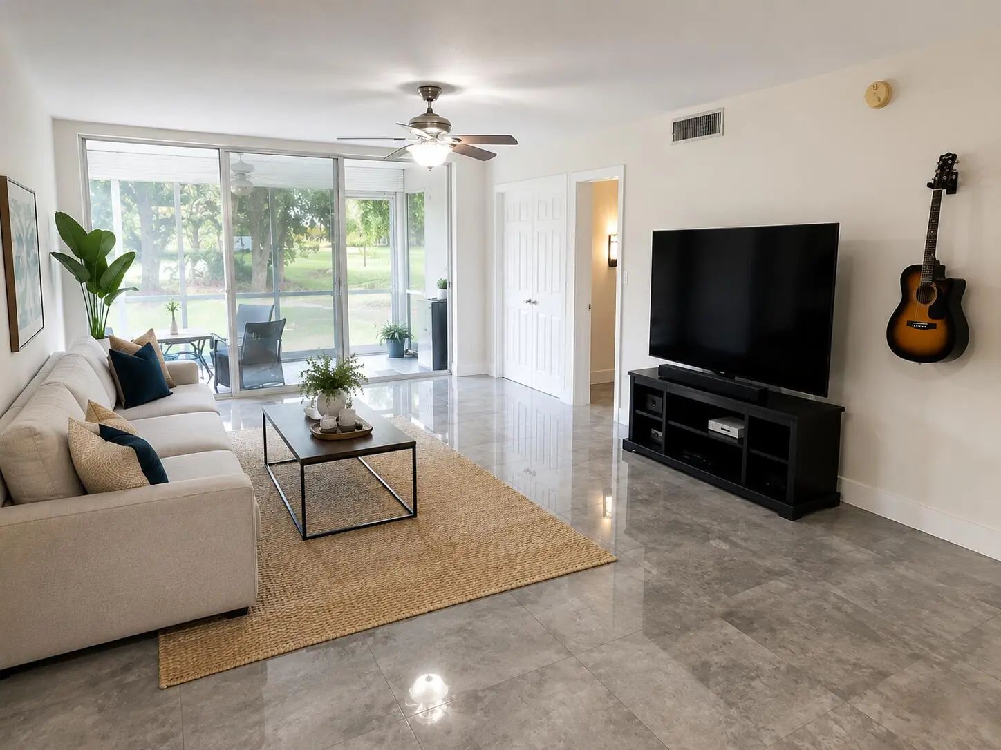 575 Oaks Lane #109, Pompano Beach