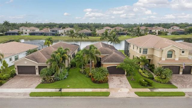 2 of 31 - 3694 Pleasant Springs, Naples, FL