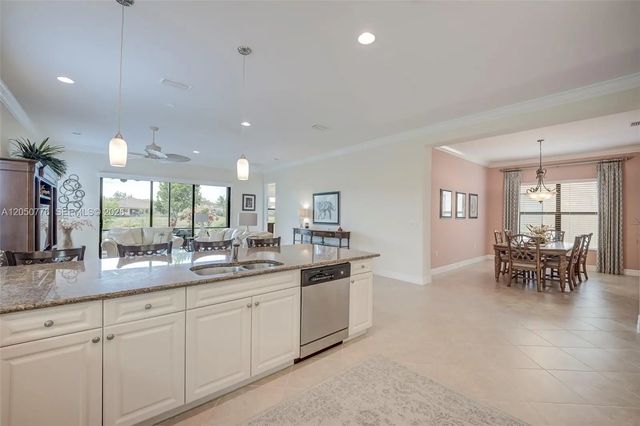 4 of 31 - 3694 Pleasant Springs, Naples, FL