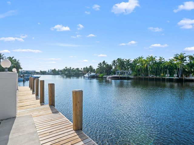 3 of 23 - 1839 Middle River Drive #105, Fort Lauderdale, FL