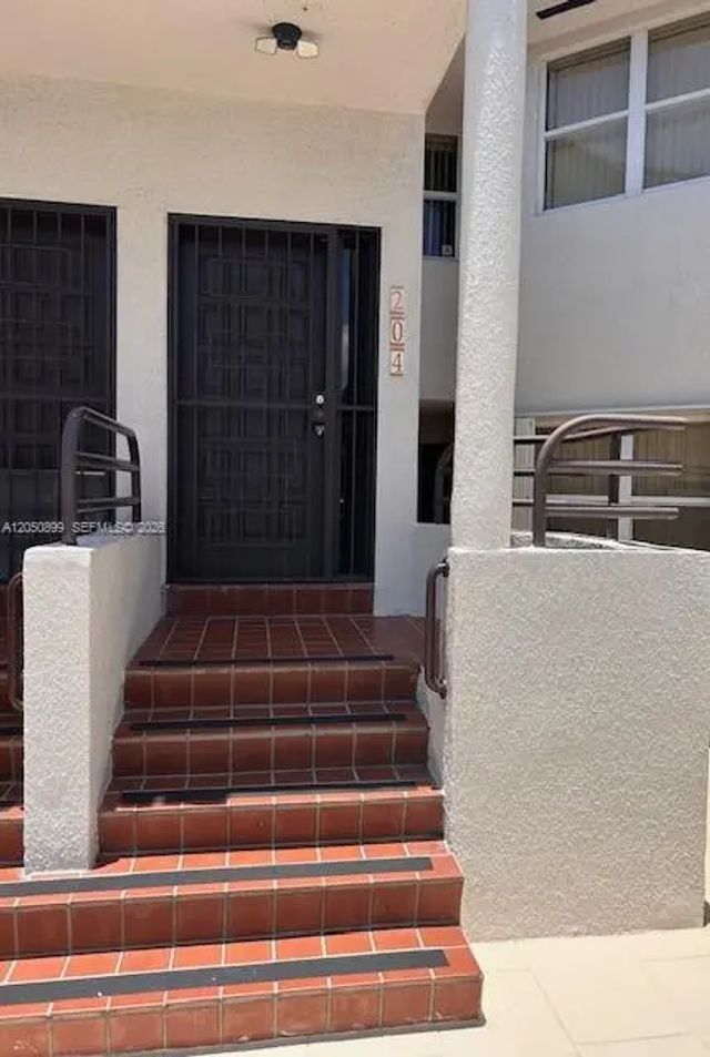 2 of 13 - 11201 Nw 7th Street #204, Sweetwater, FL
