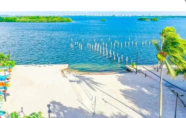5 of 28 - 750 Ne 64th Street #b207, Miami, FL