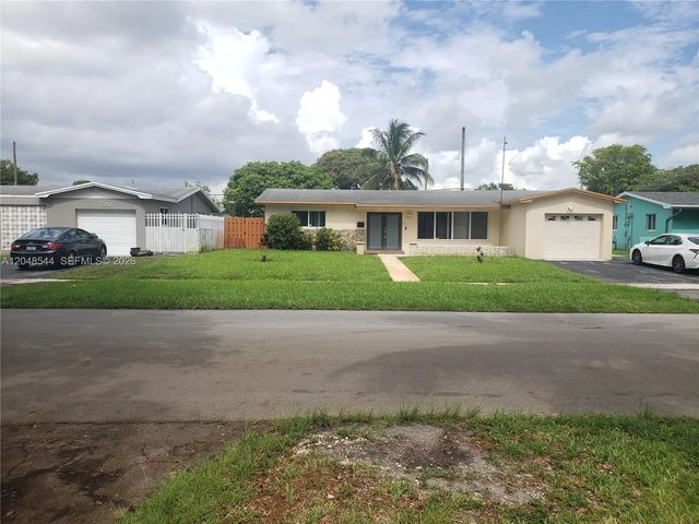 4 of 82 - 510 Sw 70th Avenue, Pembroke Pines, FL