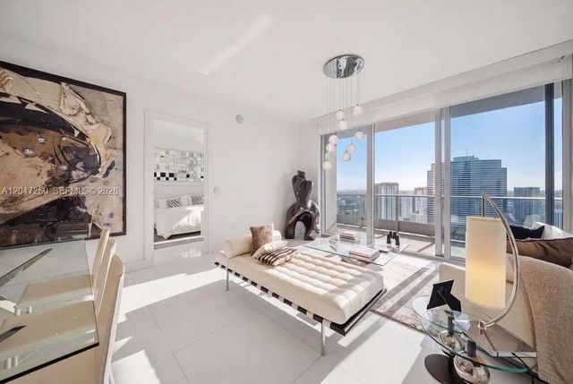 3 of 71 - 200 Biscayne Boulevard Way #5110, Miami, FL