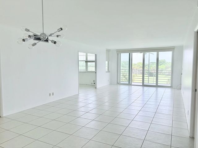 2 of 36 - 804 Cypress Grove Lane #508, Pompano Beach, FL
